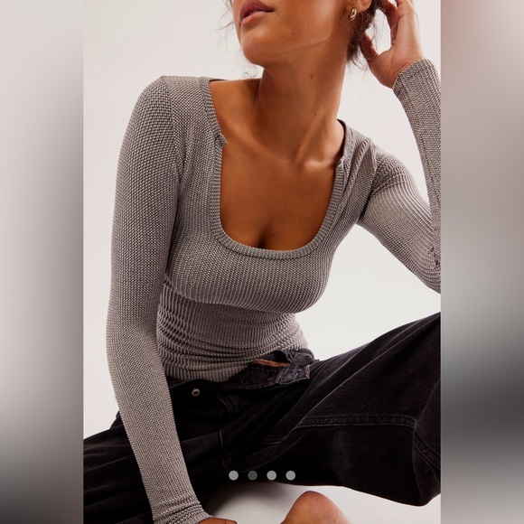 🆕 Free People Clean Slate layering top in brown size M/L - Picture 3 of 11